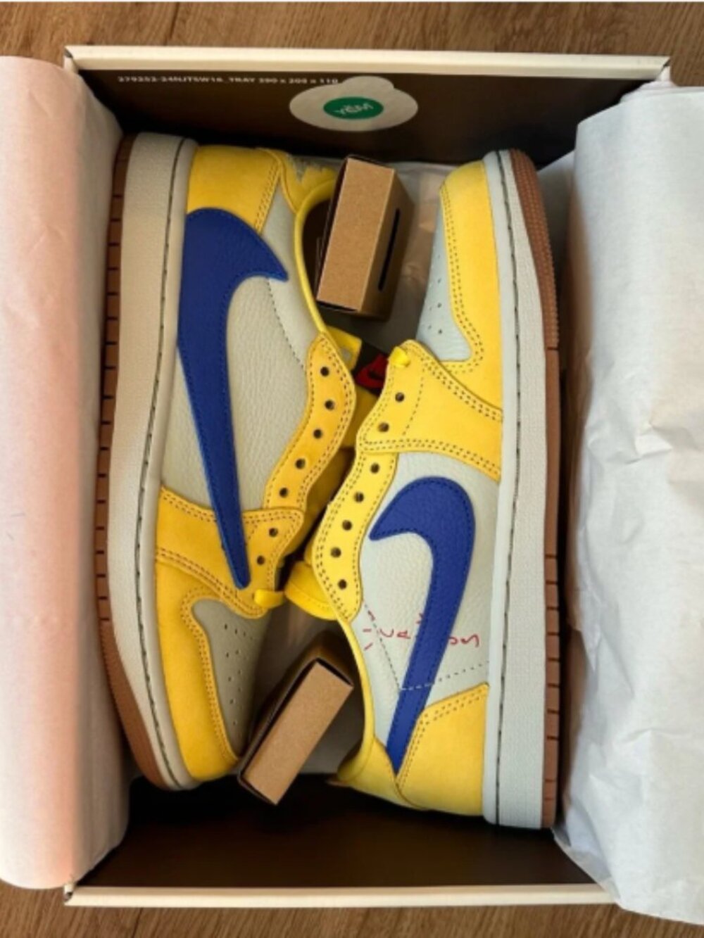 Air Jordan 1 Low OG x Travis Scott “Canary” Sneakers